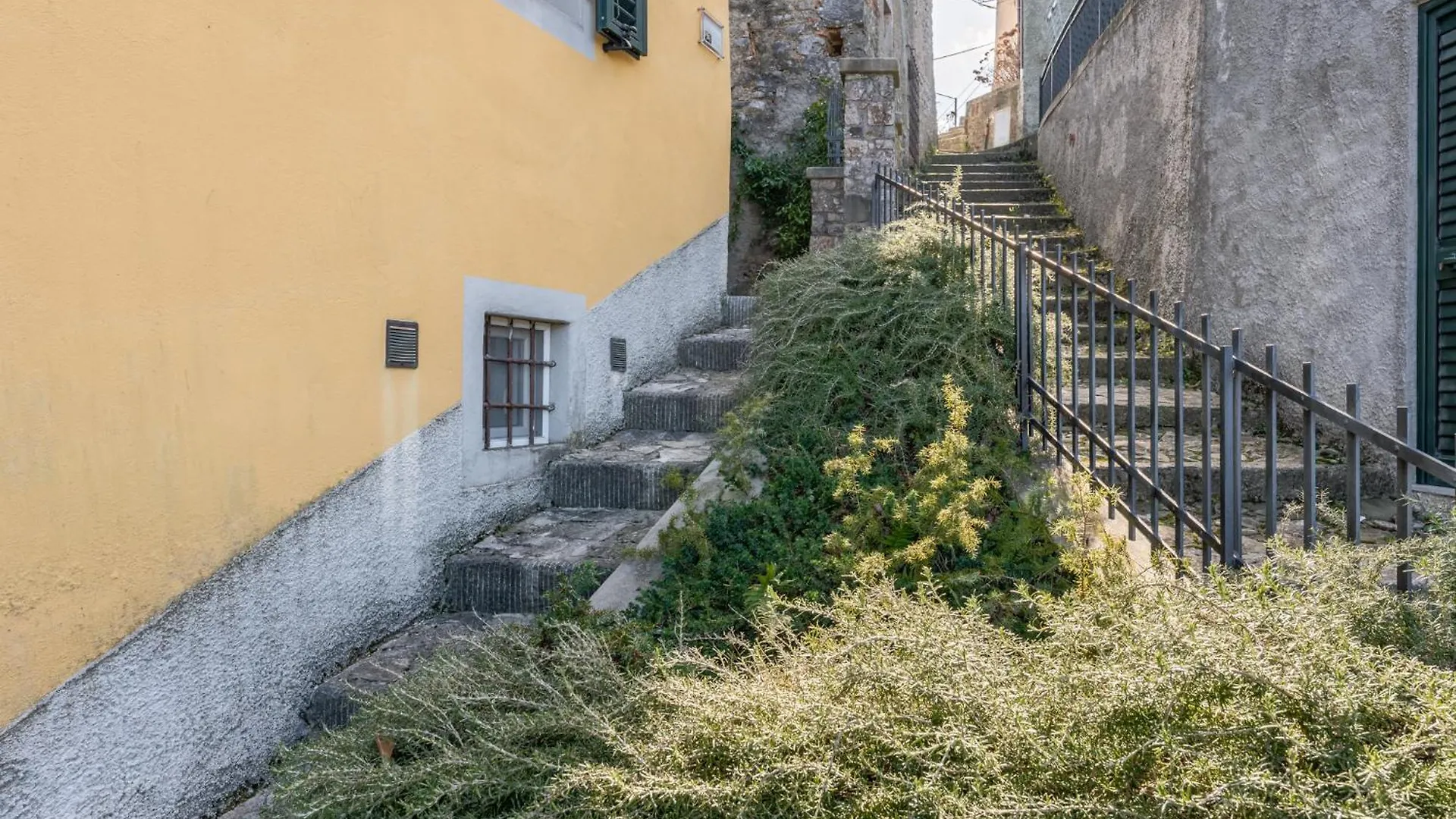 Farm stay Grillo Rosso Taverna Molazzana Italy
